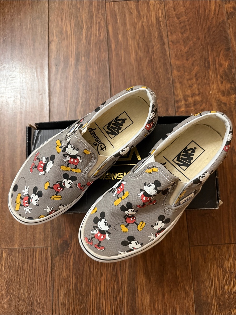 Vans Women Gray Slip-On Sneakers with Mickey Mouse Print - Picture 2 of 5